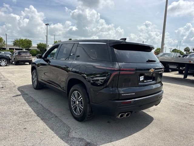 2024 Chevrolet Traverse LS - Photo 12