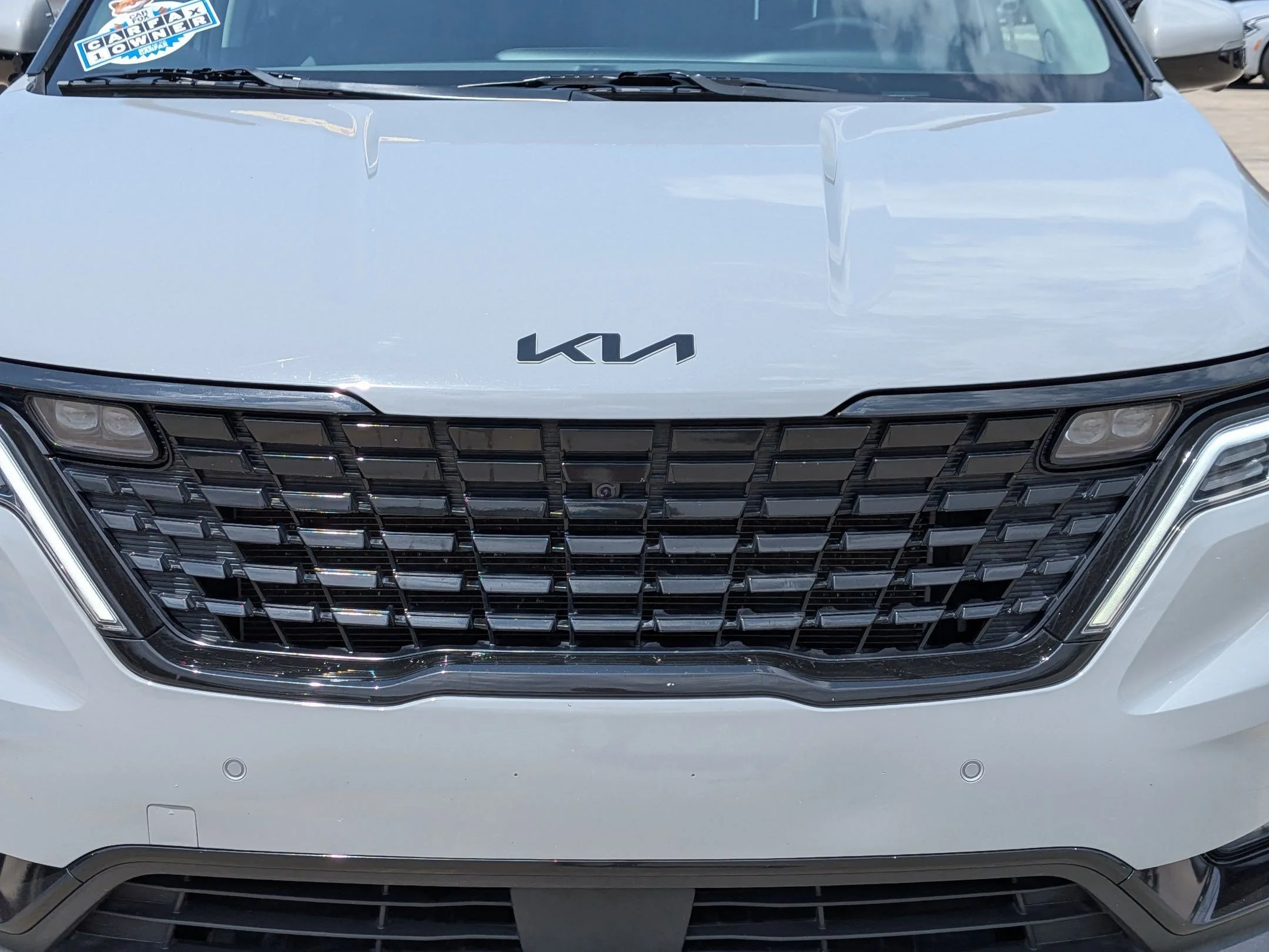 Used 2024 Ceramic Silver Kia SX Prestige image 9