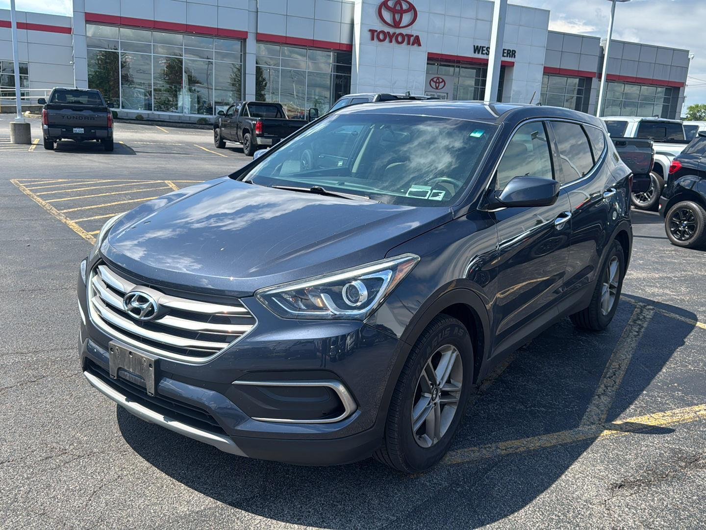 Used 2018 Marlin Blue Hyundai 2.4L image 3