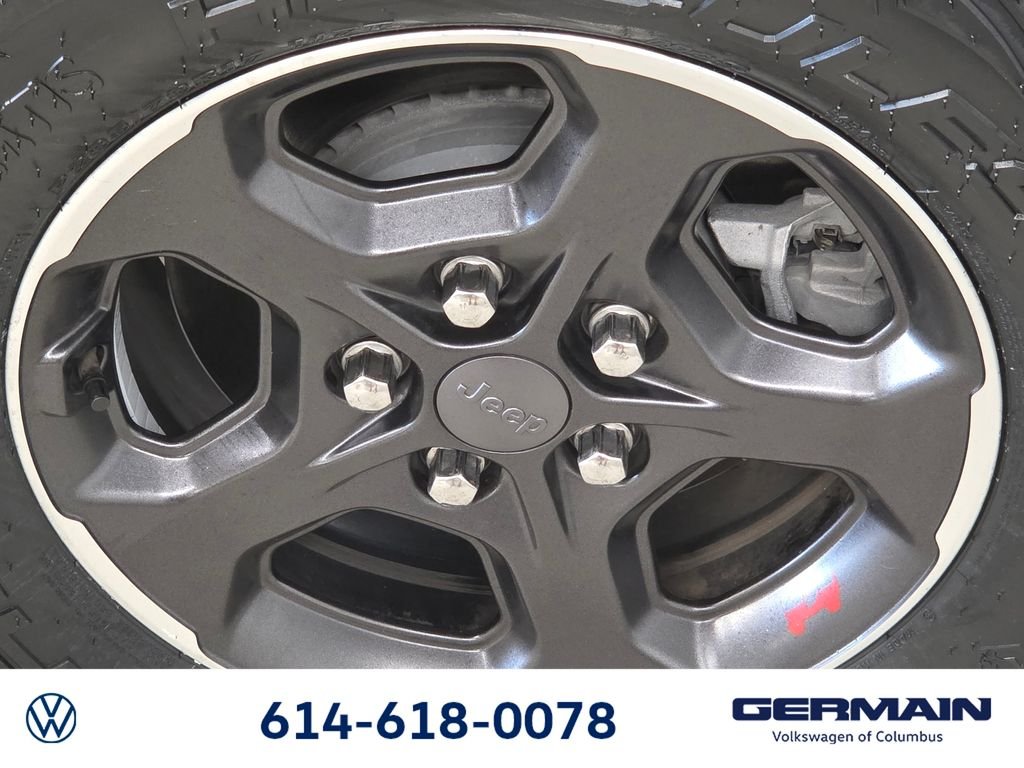 Used 2023 Gray Jeep Rubicon image 15