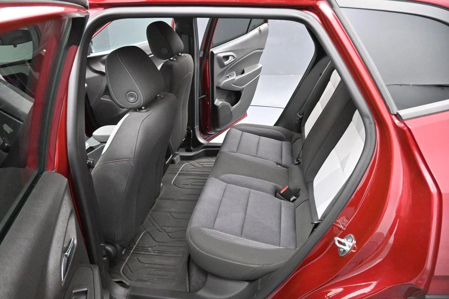 Used 2024 Crimson Metallic Chevrolet 1RS image 27