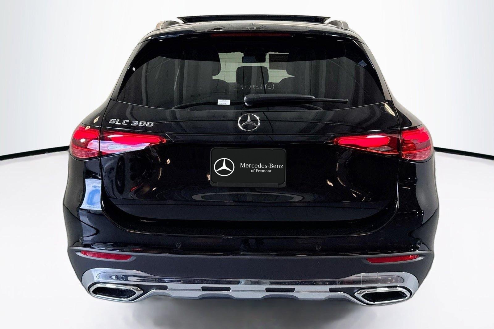 New 2026 Black Mercedes-Benz GLC 300 image 6