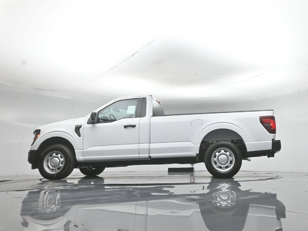 New 2026 Oxford White Ford XL image 41