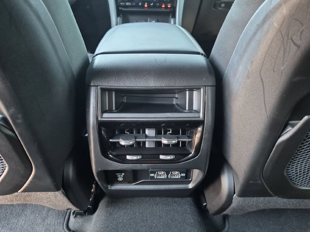 Used 2025 Black Jeep Altitude X image 31
