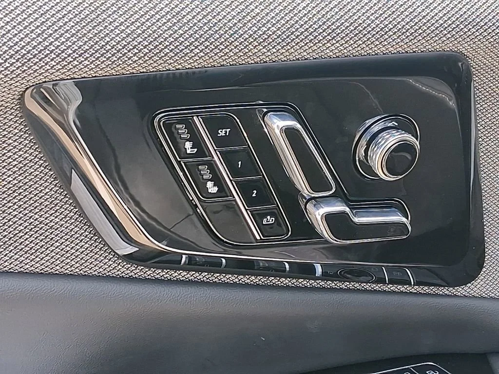 2026 Cadillac OPTIQ Sport - Photo 19