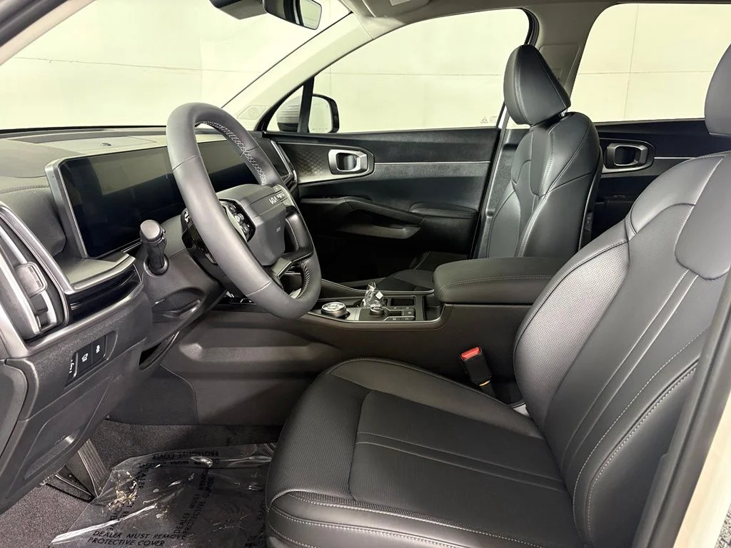 New 2026 Snow White Pearl Kia EX image 21