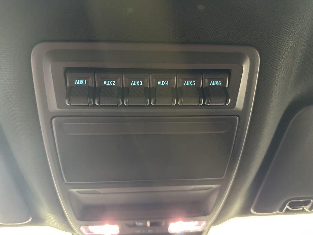 Used 2025 Gray Ford Raptor image 27