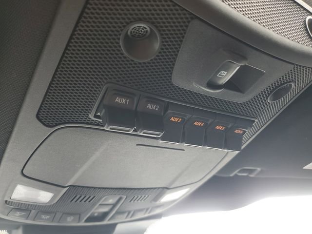 Used 2021  Ford Platinum image 31