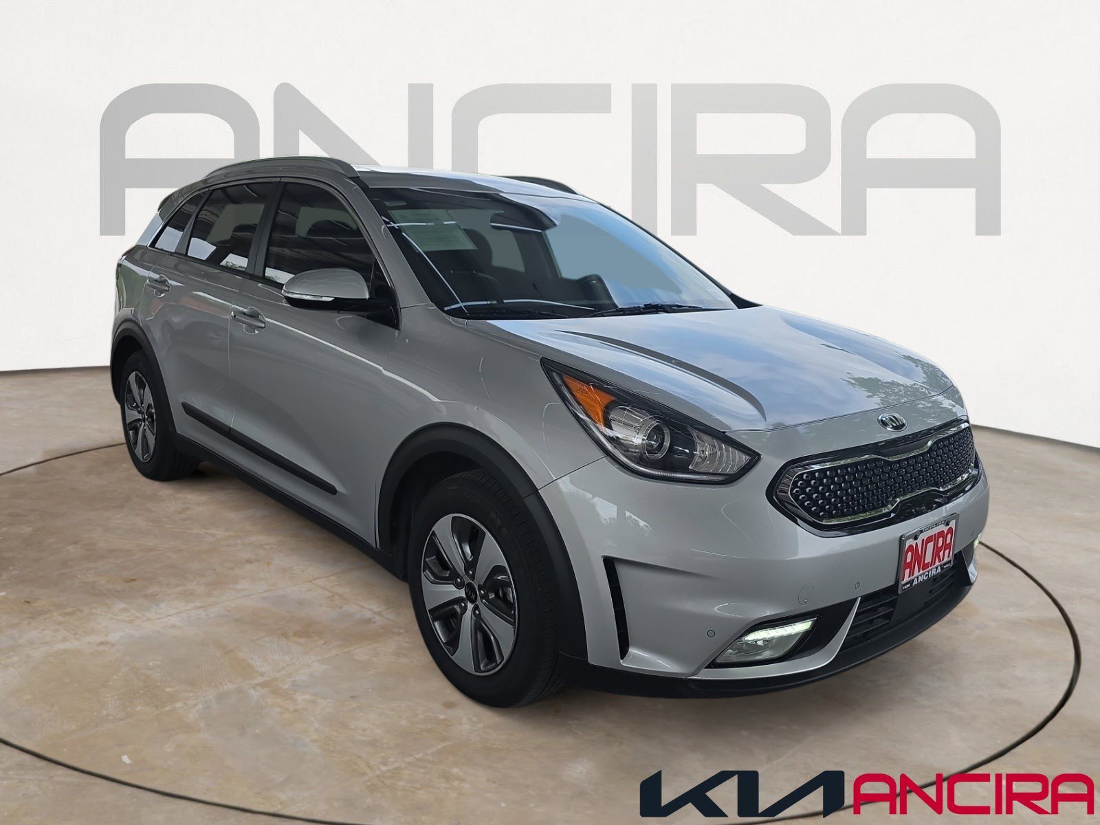 2019 Kia Niro EX's photo