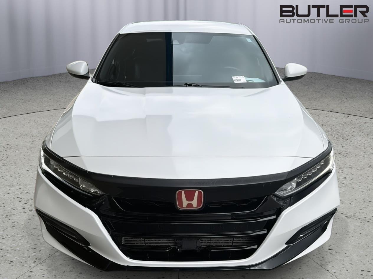 Used 2019 Platinum White Pearl Honda Sport image 9