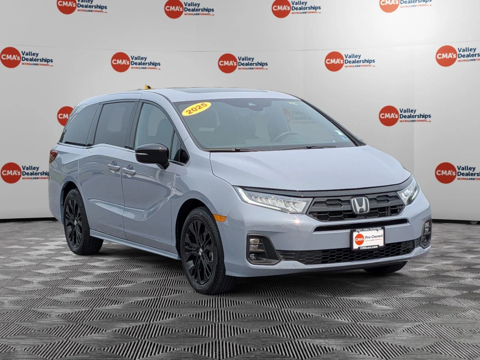 Used 2025 Sonic Gray Pearl Honda Sport-L image 3