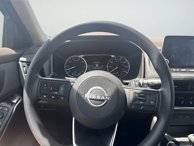 Used 2023 Gray Nissan S image 15