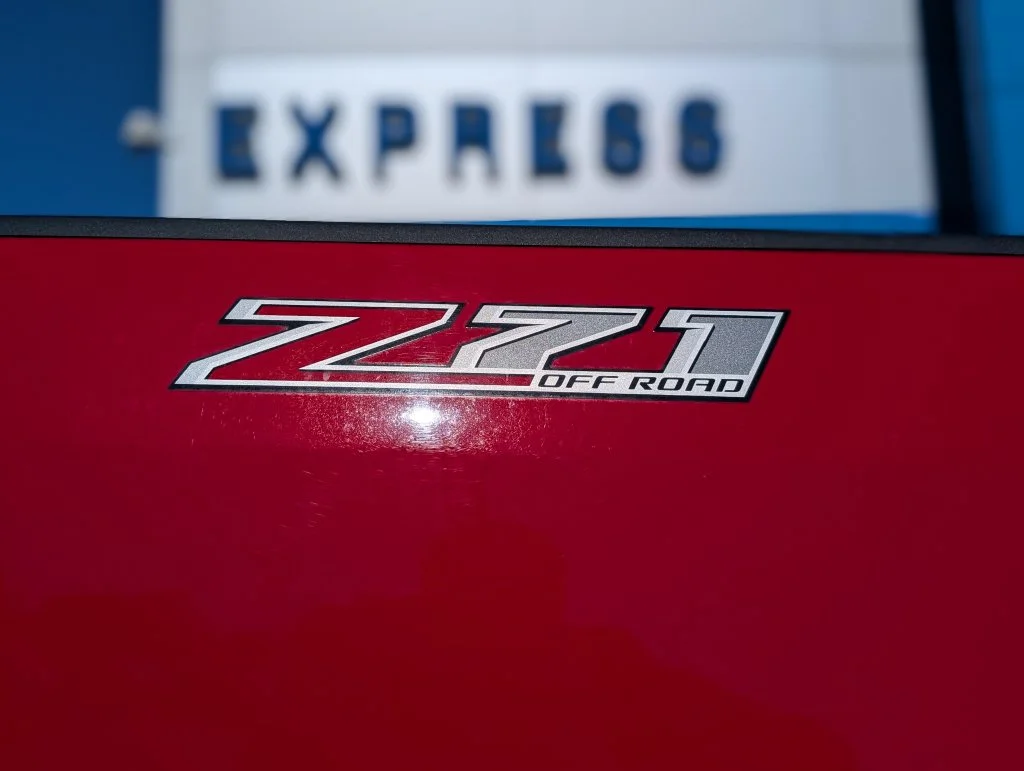 Used 2020 Red Chevrolet Z71 image 12