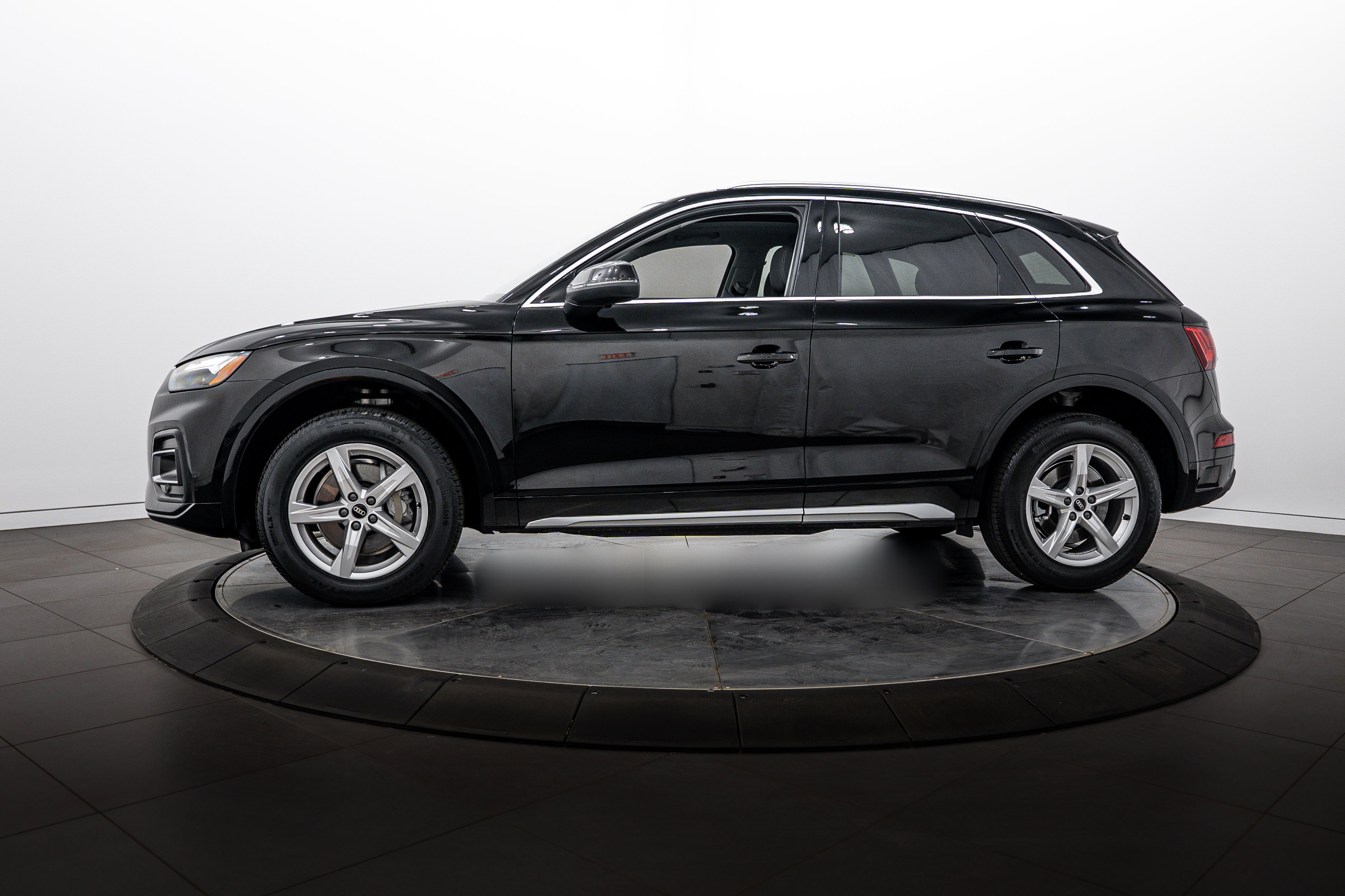 Certified Used 2023 Mythos Black Metallic Audi Premium image 6