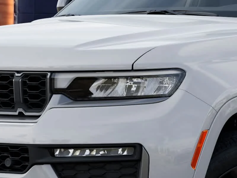 New 2026 Bright White Clearcoat Jeep Limited Reserve image 10