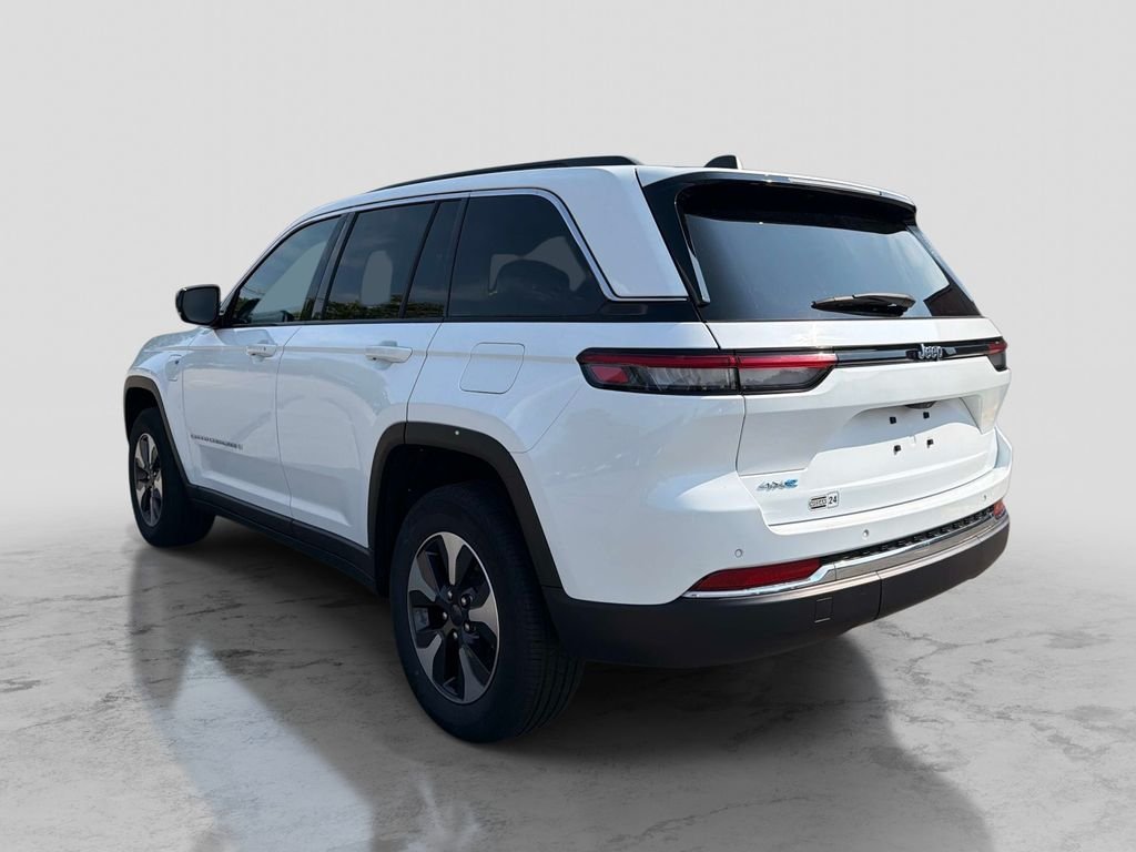 Used 2024 White Jeep 4xe image 3