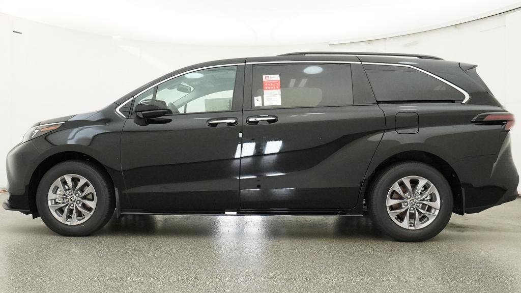 Certified Used 2026 Midnight Black Met Toyota XLE image 47