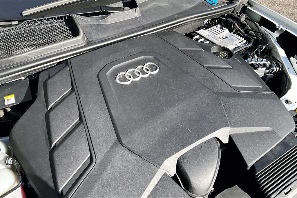 Used 2022  Audi 55 Premium Plus image 30