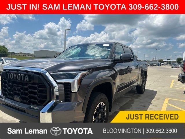 Used 2022 Gray Toyota SR5 image 1