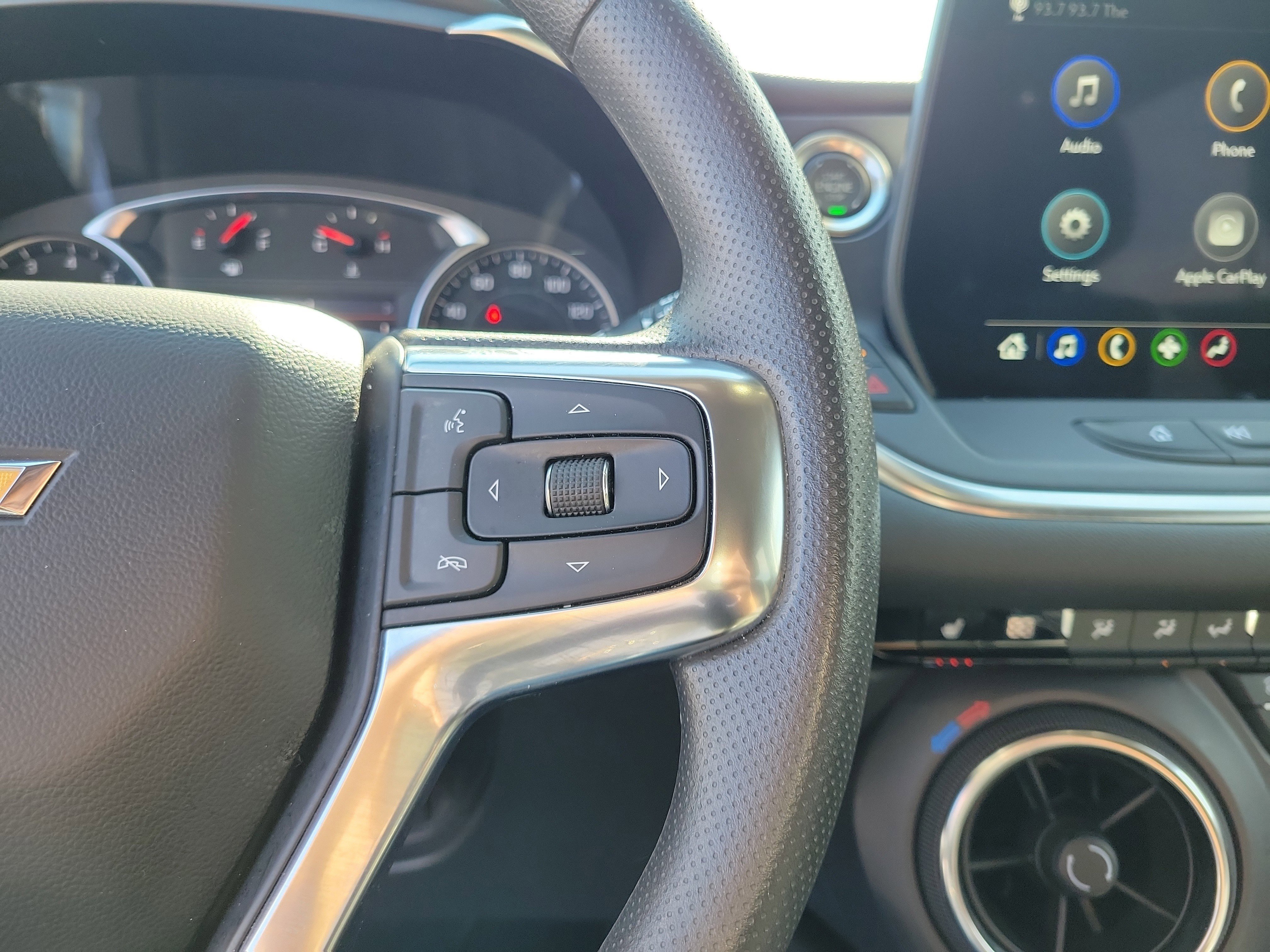Used 2025 Black Chevrolet LT image 23