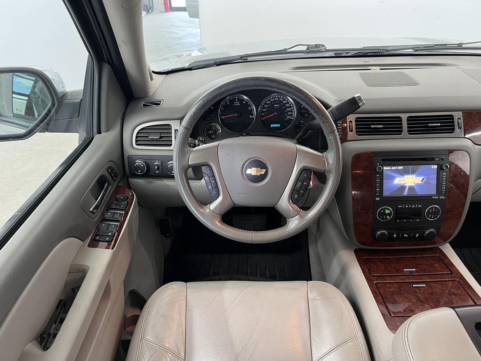 Used 2013 Silver Ice Metallic Chevrolet LTZ image 27