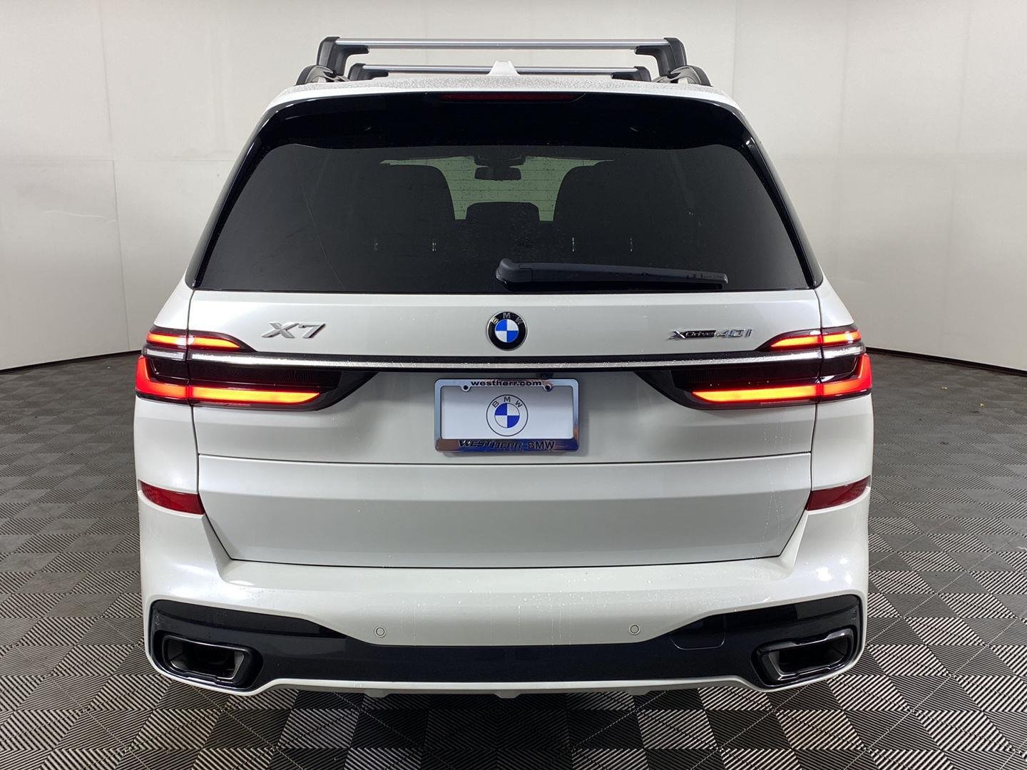 Used 2023 Mineral White Metallic BMW xDrive40i image 6