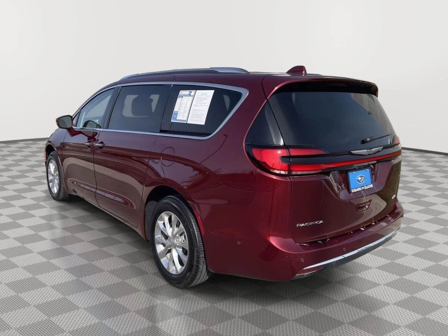Used 2021 Velvet Red Pearlcoat Chrysler Touring L image 5