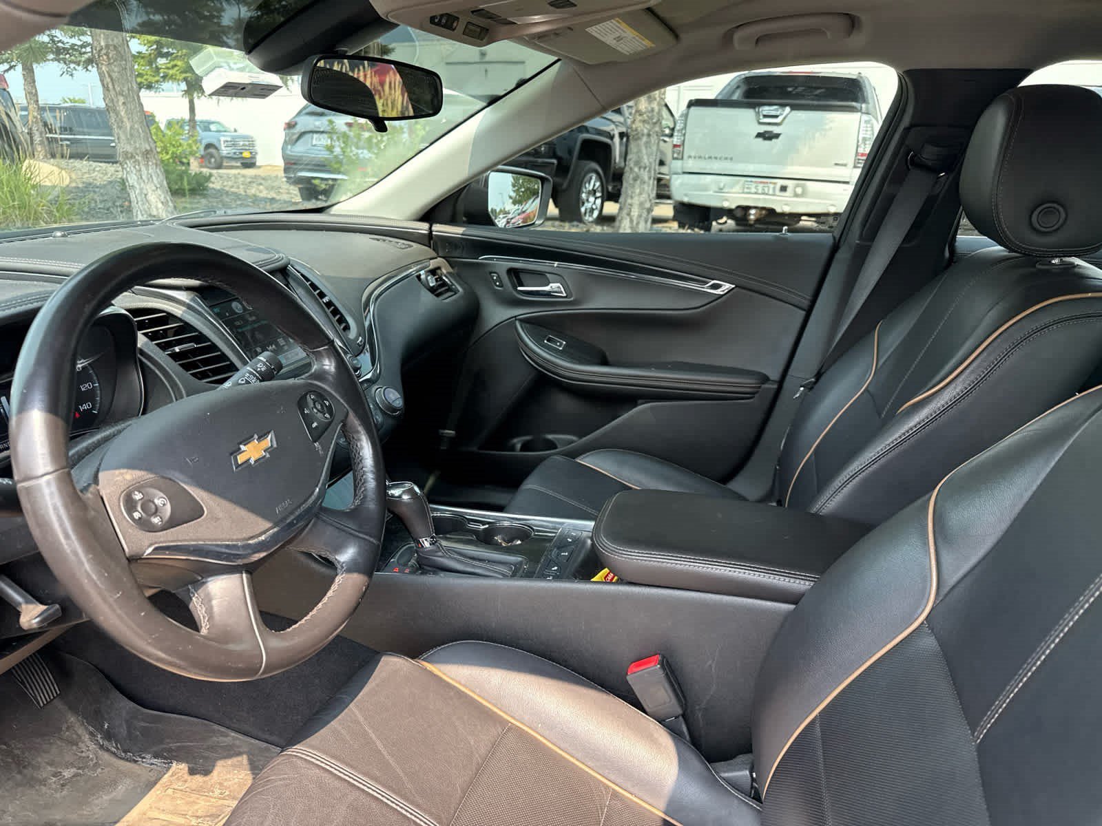 Used 2020 BLACK Chevrolet Premier image 10
