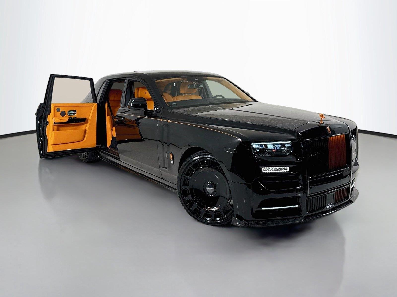 Used 2027 Black Diamond Rolls-Royce Sedan | Full Carbon Mansory Widebody image 29