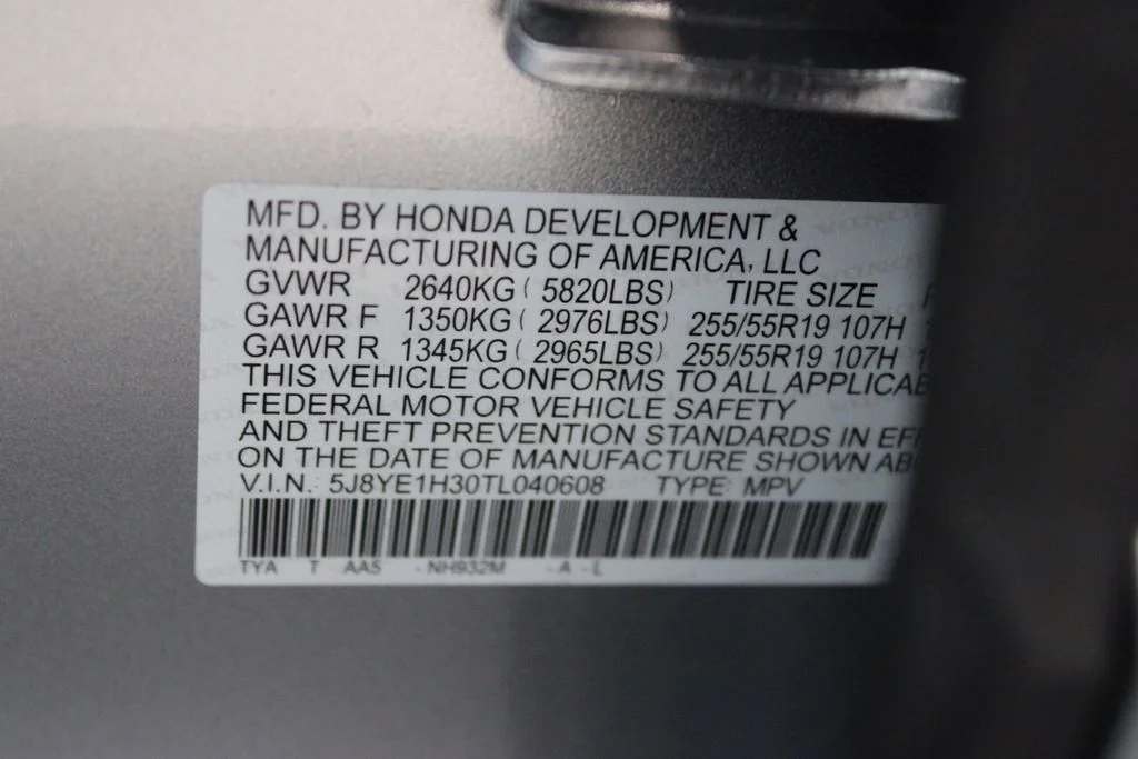 New 2026 Solar Silver Metallic Acura Base image 31