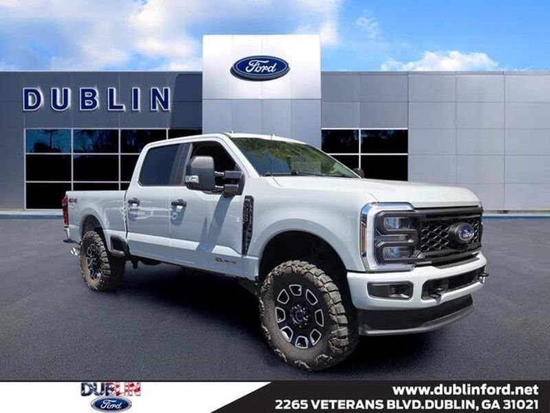 2025 Ford F-250 XL 4x4 Crew Cab 6-3/4' Box's photo
