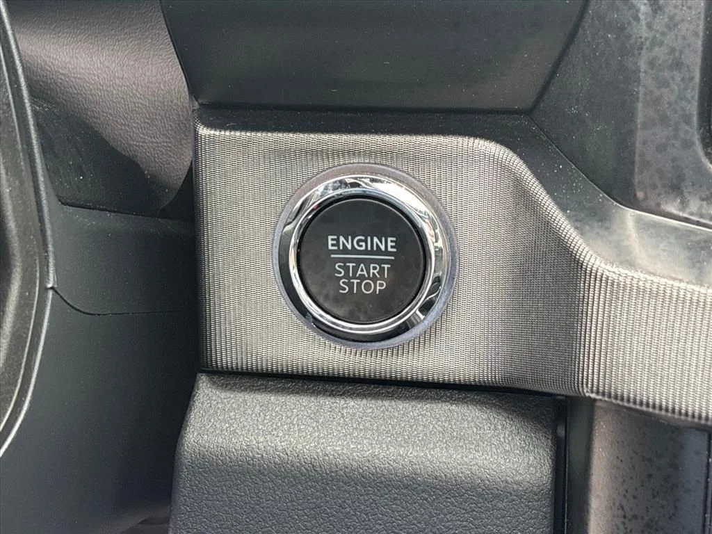 Used 2025 Black Ford Platinum image 34