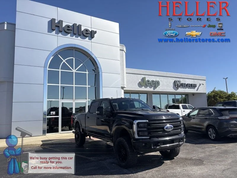 Used 2025 Agate Black Metallic Ford Platinum image 1