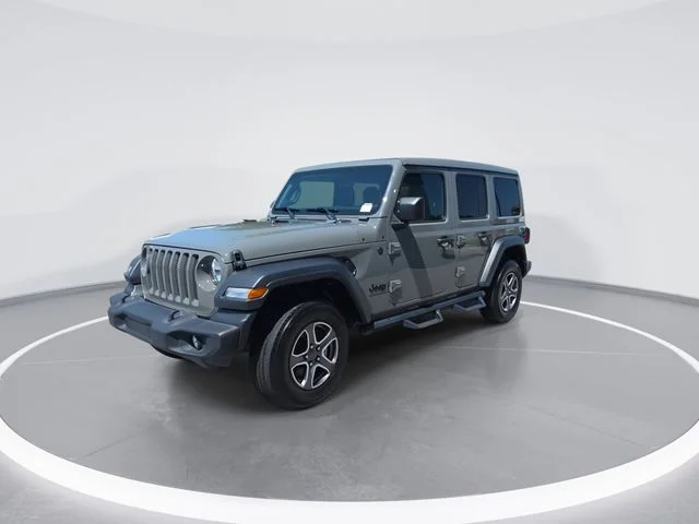 Used 2023 Gray Jeep Sport S image 4