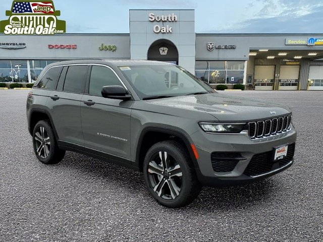 2027 Jeep Grand Cherokee Laredo X