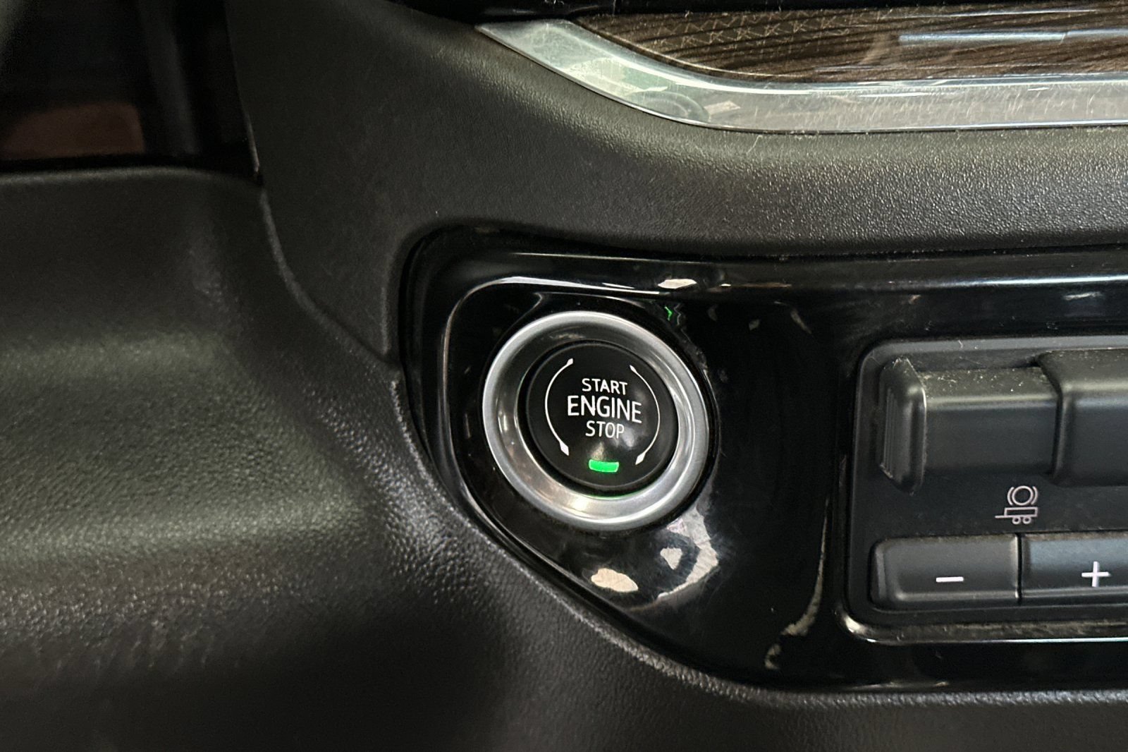 Used 2024 Summit White Chevrolet LT Trail Boss image 29