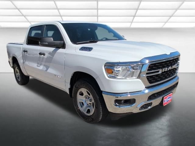 2023 RAM 1500 Big Horn/Lone Star 4x4 Crew Cab 5'7's photo