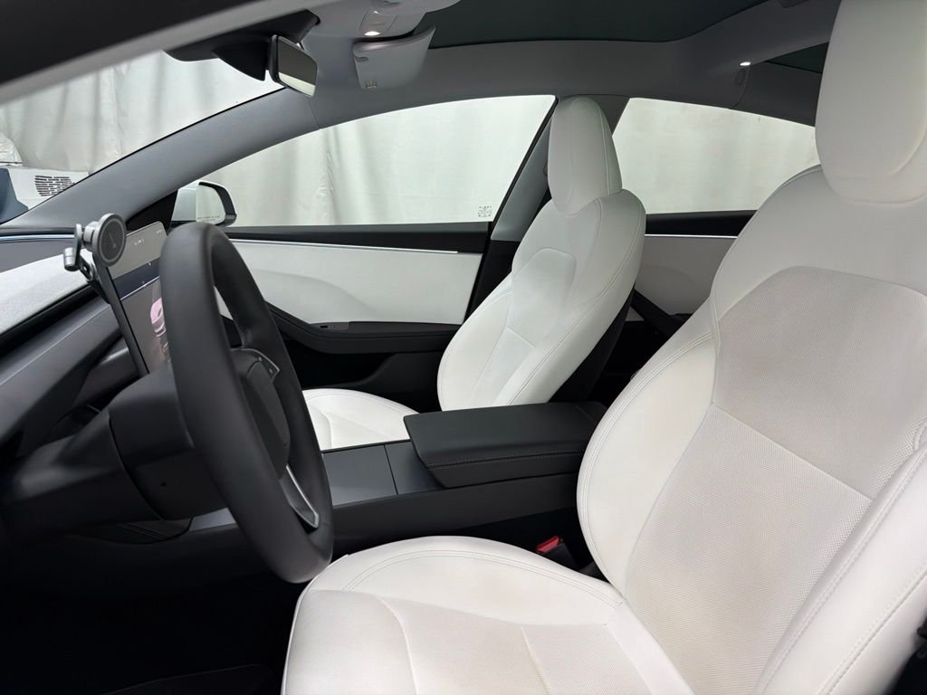 Used 2025 White Tesla Long Range image 15
