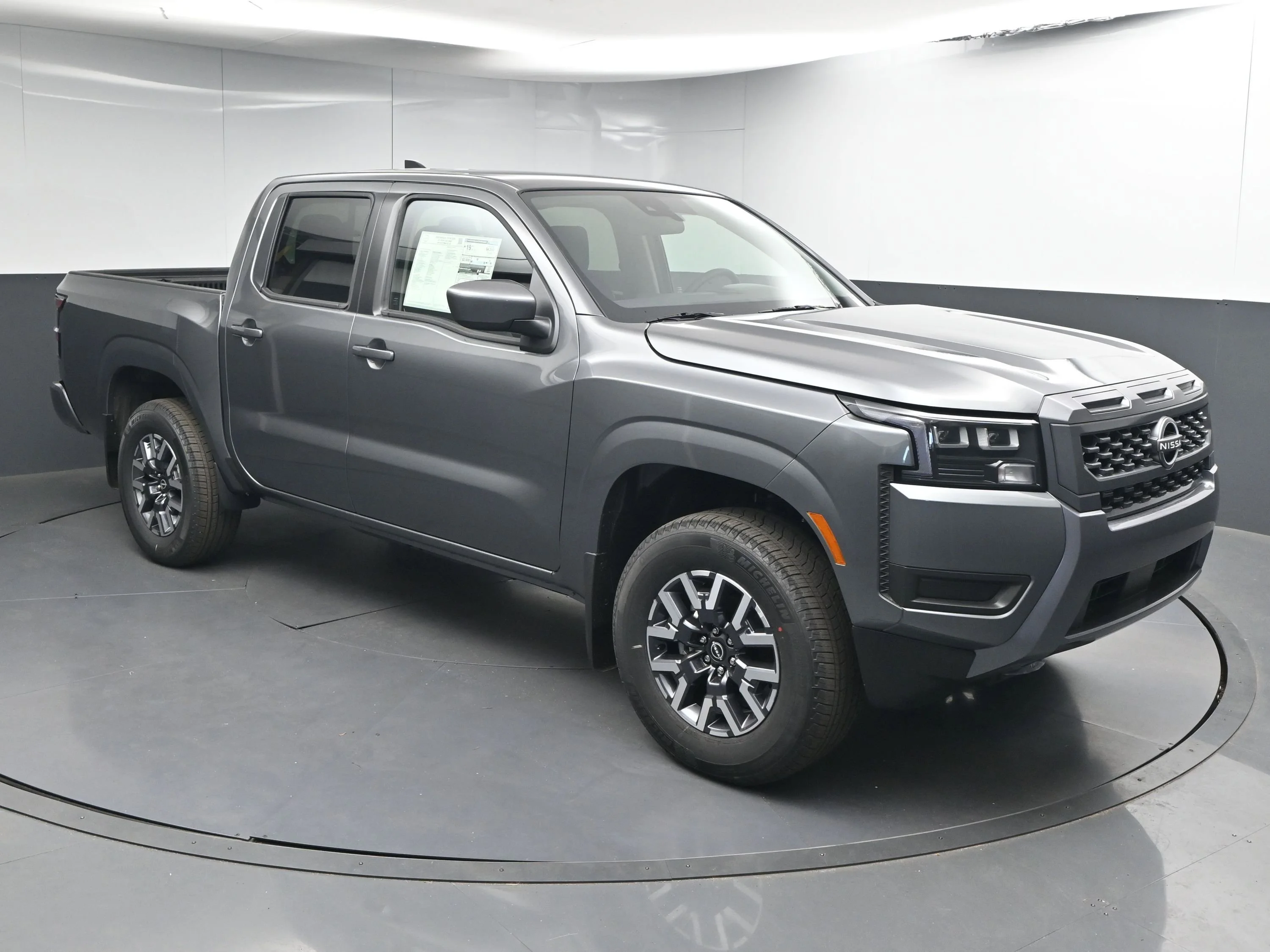 2026 Nissan Frontier SV Crew Cab 4X4 SWB's photo