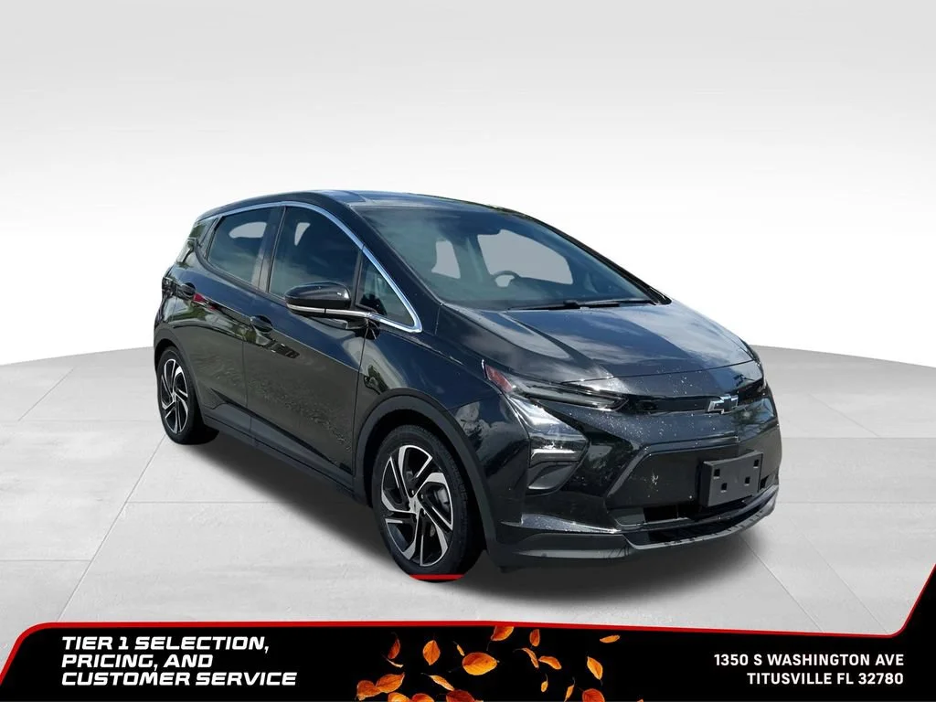 Used 2022 MOSAIC BLACK METALLIC Chevrolet 2LT image 10