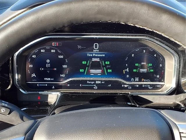 Used 2025 Summit White Chevrolet LT image 15