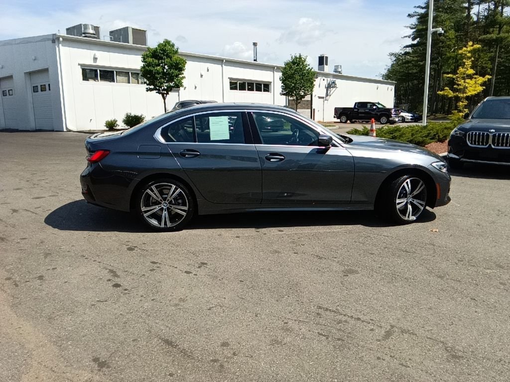 Used 2022 Mineral Grey Metallic BMW 330i xDrive image 7