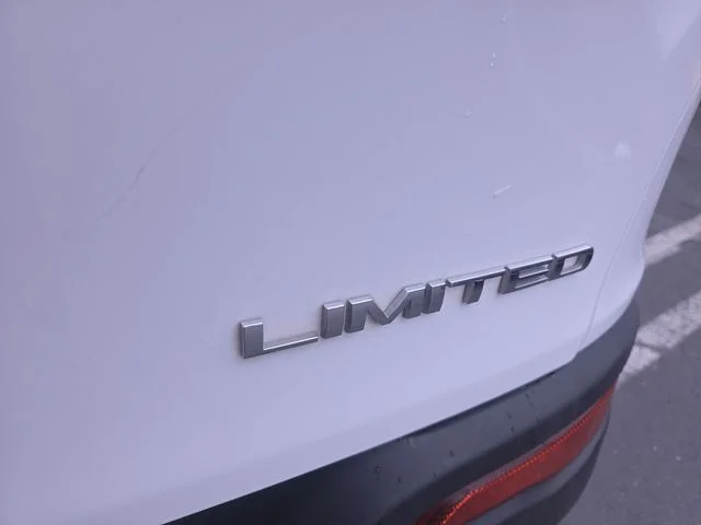 Used 2017 White Jeep Limited image 31