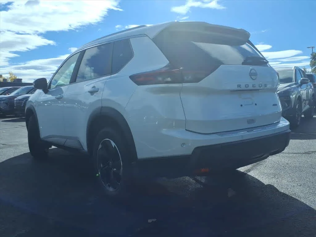 2026 Nissan Rogue SV - Photo 6