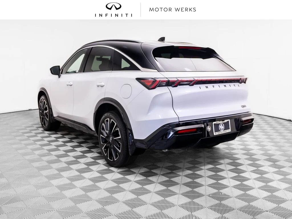 New 2027 Black INFINITI Autograph image 3