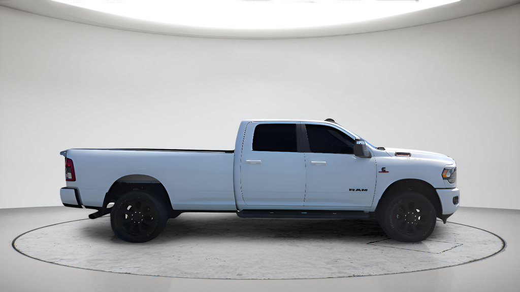 Used 2023 White Ram Big Horn image 2