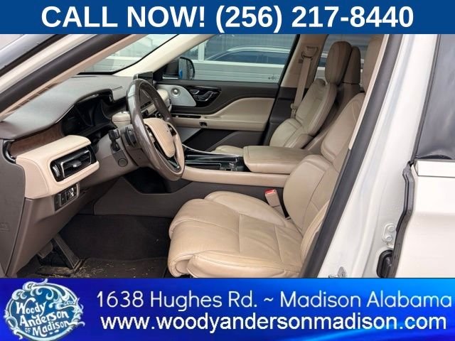 Used 2020 Pristine White Lincoln Reserve image 10