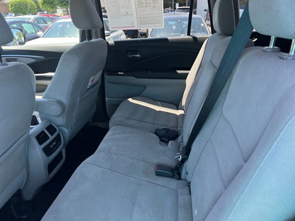 Used 2020 Gray Honda EX image 23