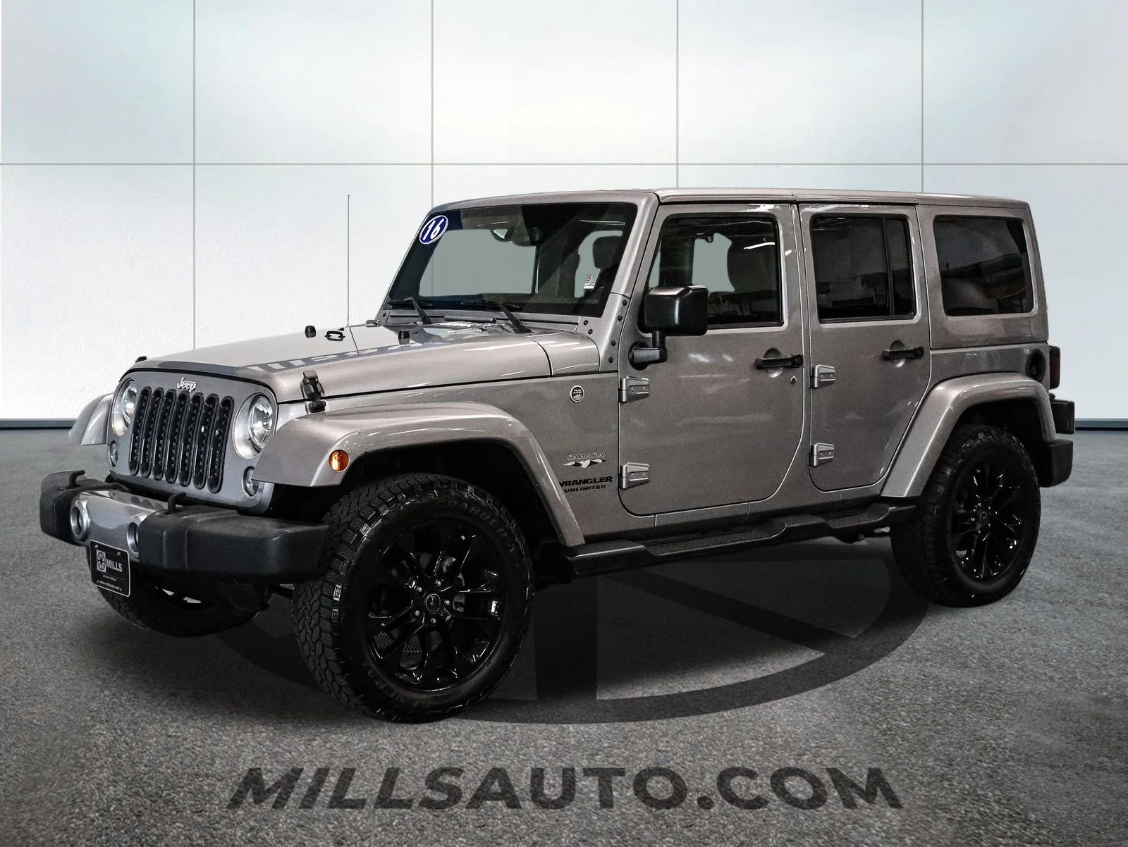 Used 2016 Jeep Wrangler Unlimited Sahara with VIN 1C4BJWEG8GL204889 for sale in Baxter, Minnesota