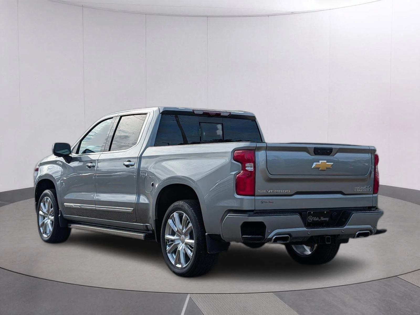 Used 2025 Sterling Gray Metallic Chevrolet High Country image 3